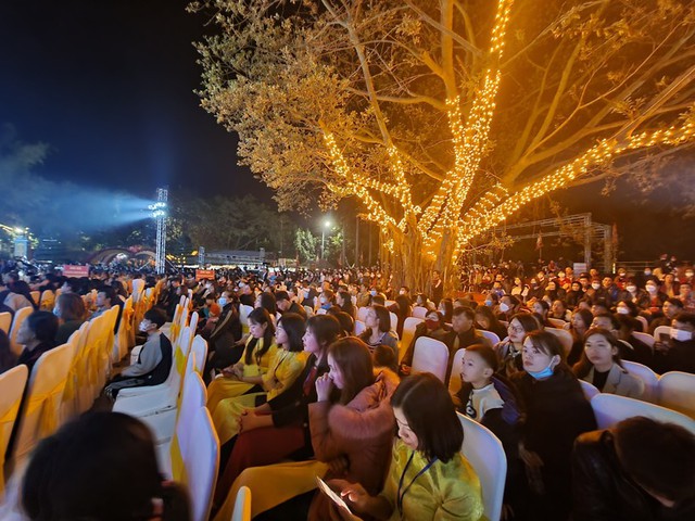 Bắc Giang: Lan toả triết lý đạo Phật tại Đêm nhạc Phật chùa Vĩnh Nghiêm - Ảnh 2.