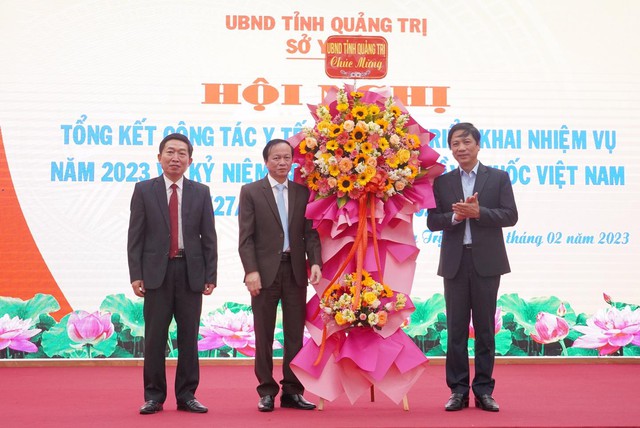 Quảng Trị: Ngành Y tế triển khai nhiệm vụ năm 2023 và Kỷ niệm ngày Thầy thuốc Việt Nam - Ảnh 1.