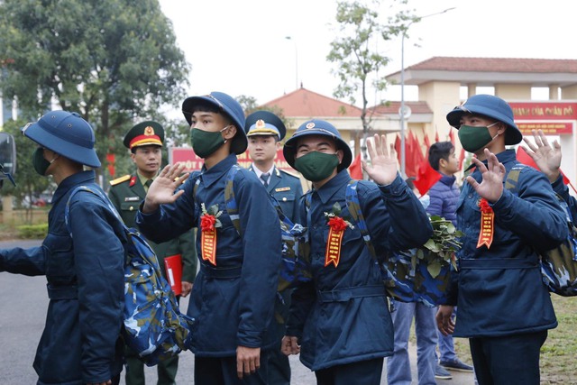 Phú Thọ: Gần 2.000 tân binh lên đường nhập ngũ - Ảnh 2.