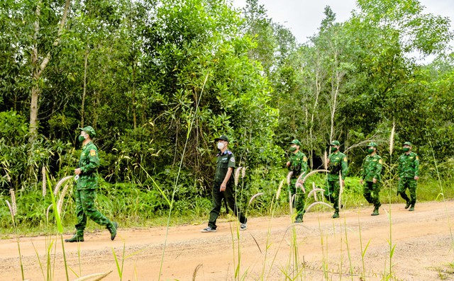 Các đồn Biên phòng Bắc đảo Phú Quốc đẩy mạnh công tác bảo vệ rừng mùa khô.
