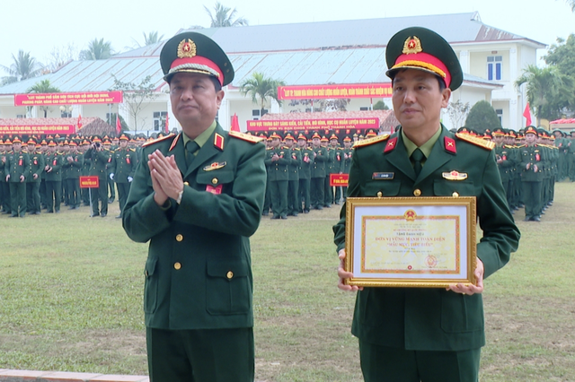 Lực lượng vũ trang Thanh Hóa ra quân huấn luyện năm 2023 - Ảnh 4.