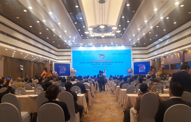 Nhiếp ảnh Việt Nam - 70 năm đồng hành cùng đất nước - Ảnh 1.