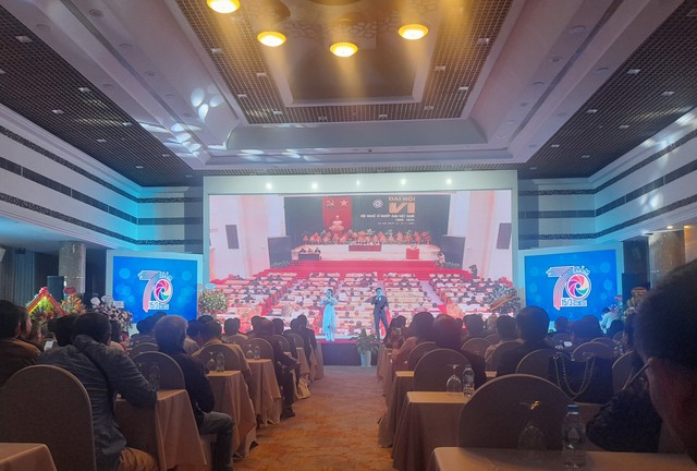 Nhiếp ảnh Việt Nam - 70 năm đồng hành cùng đất nước - Ảnh 4.