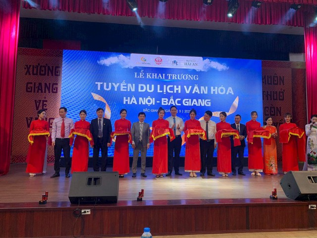 Ra mắt tuyến du lịch văn hóa Hà Nội - Bắc Giang với 7 gói sản phẩm đa dạng - Ảnh 1.