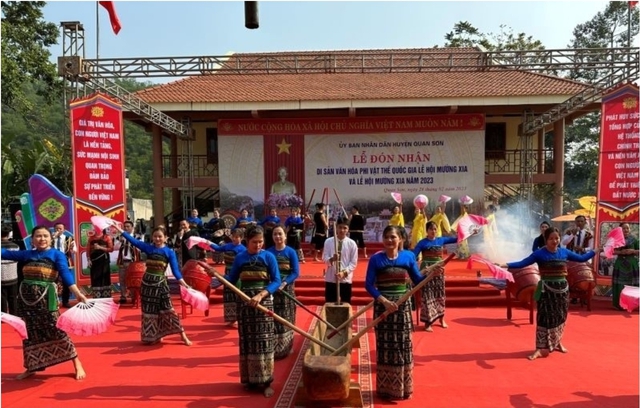 Huyện Quan Sơn (Thanh Hóa): Đón nhận Di sản văn hóa phi vật thể Quốc gia Lễ hội Mường Xia - Ảnh 4.