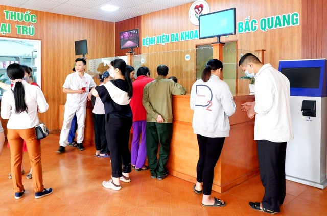 Bệnh viện ĐKKV Bắc Quang: Xứng đáng là địa chỉ tin cậy của người dân trong việc khám, điều trị và chăm sóc sức khoẻ - Ảnh 1.