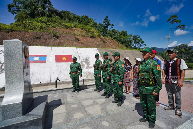 BĐBP tỉnh Thừa Thiên Huế củng cố nền Biên phòng toàn dân vững chắc - Ảnh 2.