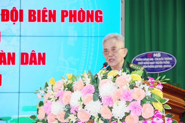 Đại tá Lê Minh Cơ - Anh hùng LLVTND, nguyên Chỉ huy trưởng BĐBP tỉnh, Trưởng Ban liên lạc BĐBP tỉnh phát biểu tại buổi gặp mặt.