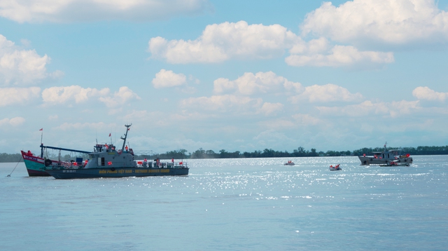 BĐBP Sóc Trăng tham gia diễn tập tìm kiếm cứu nạn trên biển.