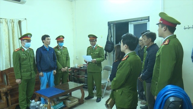 Phú Thọ: Khởi tố và bắt giam PGĐ Trung tâm đăng kiểm 19-02D - Ảnh 1.