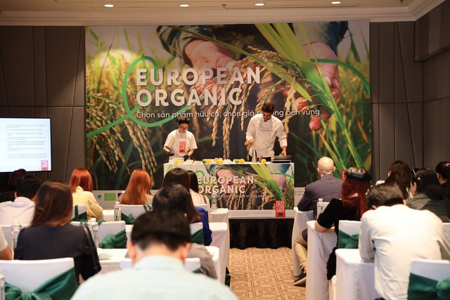Thưởng thức hương vị hữu cơ châu Âu tại Việt Nam - Naturland giới thiệu về tương lai của nông nghiệp hữu cơ - Ảnh 1.