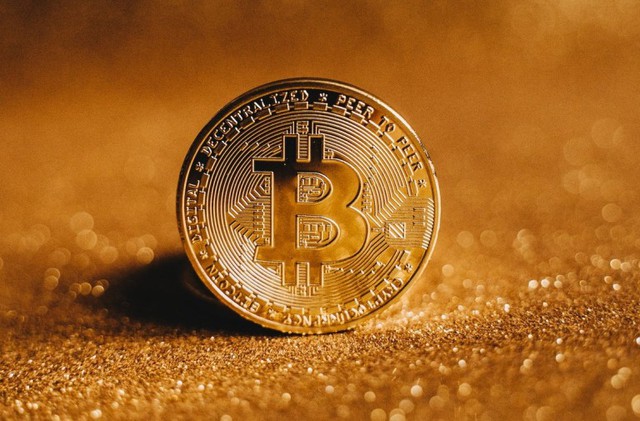 Giá Bitcoin hôm nay 9/3: Lao dốc xuống khu vực 21.000 USD - Ảnh 1.
