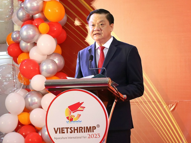 Ông Dương Tấn Hiển - Phó Chủ tịch Thường trực UBND TP.Cần Thơ, phát biểu tại Lễ khai mạc.