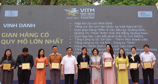 Hơn 60.000 lượt khách đến tham quan, mua sắm tại VITM Hà Nội 2023 - Ảnh 4.