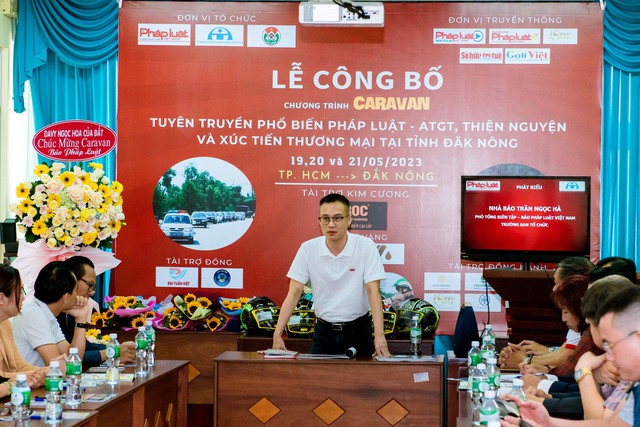 Lễ Công Bố Chương Trình Caravan tuyên truyền pháp luật Về ATGT học đường và xúc tiến thương mại tại Đăk Nông. - Ảnh 1.