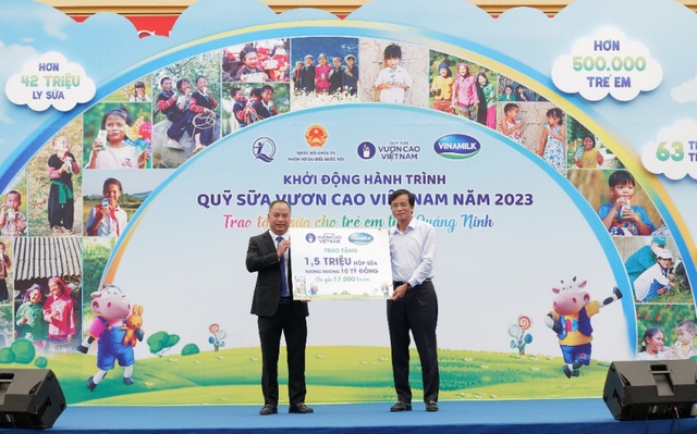 Hơn 1.600 trẻ em miền núi, có hoàn cảnh khó khăn tỉnh Quảng Ninh sẽ được tham gia chương trình quỹ sữa 2023 - Ảnh 1.