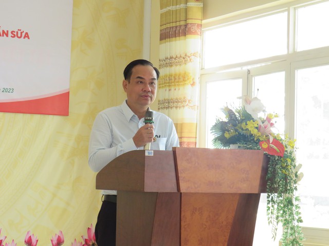 Ông Vũ Thanh Lưu - Phó Chủ tịch Trung ương Hội Chữ Thập đỏ Việt Nam, phát biểu tại buổi trao thiết bị