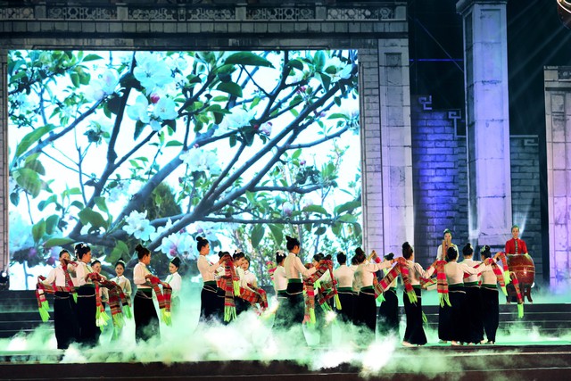 Phú Thọ: Khai mạc Lễ hội Đền Hùng 2023, tuần văn hóa du lịch Đất Tổ và Liên hoan văn hóa di sản phi vật thể, 20 năm công ước Unesco - Ảnh 2.