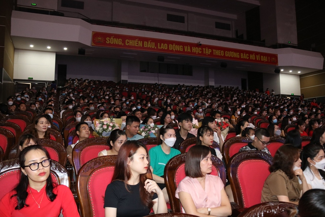 Thái Bình: Hội diễn văn nghệ Công đoàn Khu kinh tế và các Khu công nghiệp - Ảnh 3.
