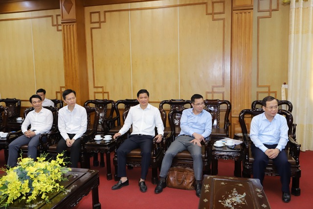 Thanh Hóa: Bí thư Tỉnh ủy Đỗ Trọng Hưng làm việc với Chủ tịch Liên đoàn Thương mại và Công nghiệp Việt Nam - Ảnh 3.