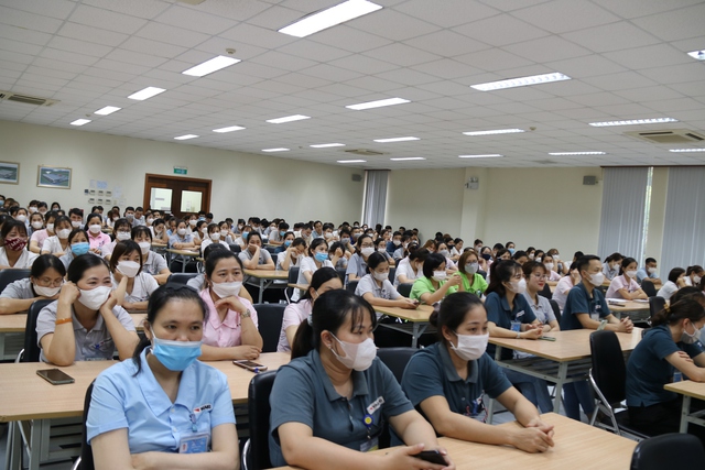 Thái Bình: Truyền thông Luật giao thông và công tác An toàn vệ sinh lao động - Ảnh 2.