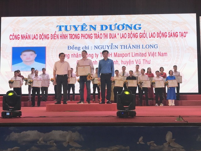 Thái Bình: Phó chủ tịch Tổng Liên đoàn Lao động Việt Nam dự lễ phát động Tháng công nhân. - Ảnh 2.