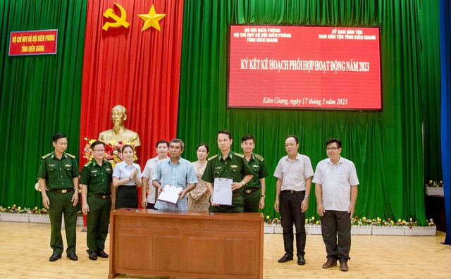 Lễ ký kết phối hợp hoạt động giữa Bộ Chỉ huy BĐBP tỉnh với Ban Dân tộc tỉnh.