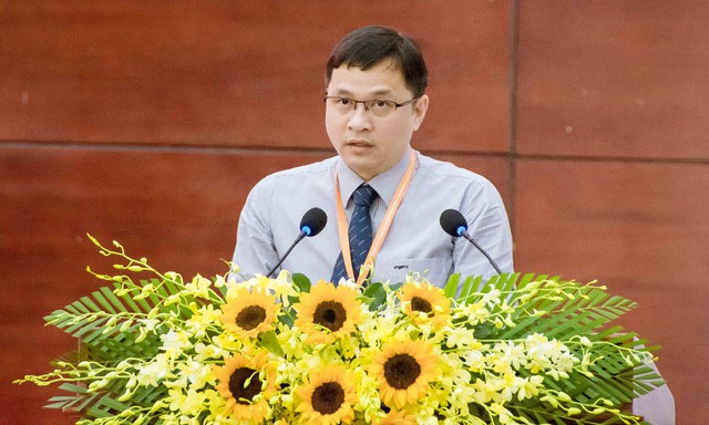 Ông Lâm Nguyễn Hải Long - Chủ tịch Hội Tin học TP Hồ Chí Minh phát biểu khai mạc Tuần lễ chuyển đổi số.