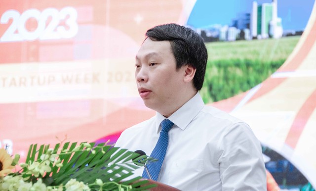 Thứ trưởng Bộ Thông tin và Truyền thông Nguyễn Huy Dũng phát biểu chỉ đạo tại hội nghị.