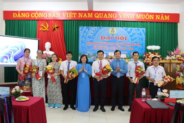 Trường Cao đẳng Cơ điện Phú Thọ tổ chức Đại hội Công đoàn lần thứ XVIII, nhiệm kỳ 2023 - 2028 - Ảnh 1.