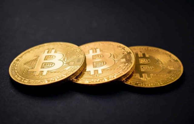 Giá Bitcoin hôm nay 29/5: Bất ngờ vọt qua ngưỡng kháng cự 28.000 USD - Ảnh 1.