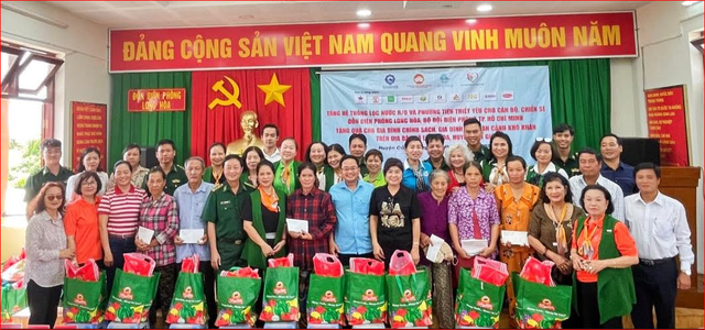 TP. Hồ Chí Minh: Chăm lo gia đình chính sách, hoàn cảnh khó khăn - Ảnh 2. TP. Hồ Chí Minh: Chăm lo gia đình chính sách, hoàn cảnh khó khăn - Ảnh 2.