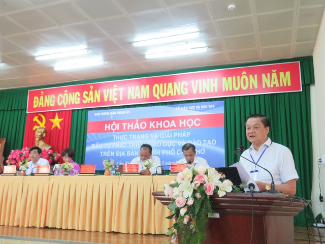 Ông Dương Tấn Hiển - Phó Chủ tịch Thường trực UBND TP. Cần Thơ, phát biểu tại hội thảo.