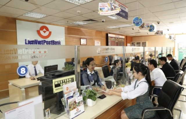 LienVietPostBank lên phương án tăng vốn điều lệ, bán cổ phiếu riêng lẻ cho nhà đầu tư nước ngoài - Ảnh 1.