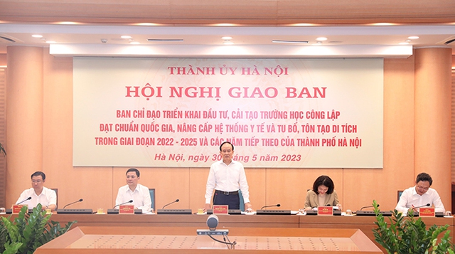 Hà Nội phê duyệt chủ trương đầu tư 1.074 dự án y tế, trường học, di tích - Ảnh 1.