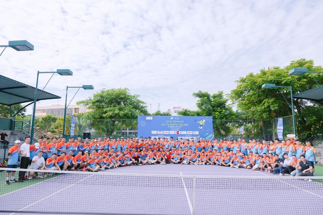 Hơn 150 vận động viên dự giải tennis CCTV miền Trung mở rộng  - Ảnh 1.