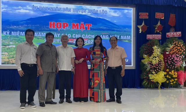 Huyện Xuân Lộc - Đồng Nai: Ghi nhận sự đóng góp của những người làm báo trong tiến trình phát triển địa phương  - Ảnh 3.