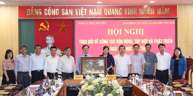 Đoàn công tác của Liên hiệp các Hội khoa học và kỹ thuật Việt Nam làm việc tại Thái Nguyên - Ảnh 4.