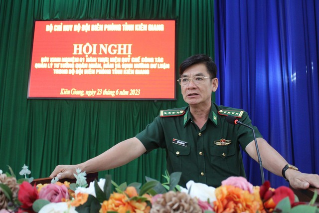 Kiên Giang: Hội nghị rút kinh nghiệm 1 năm thực hiện Quy chế công tác quản lý tư tưởng quân nhân - Ảnh 2.
