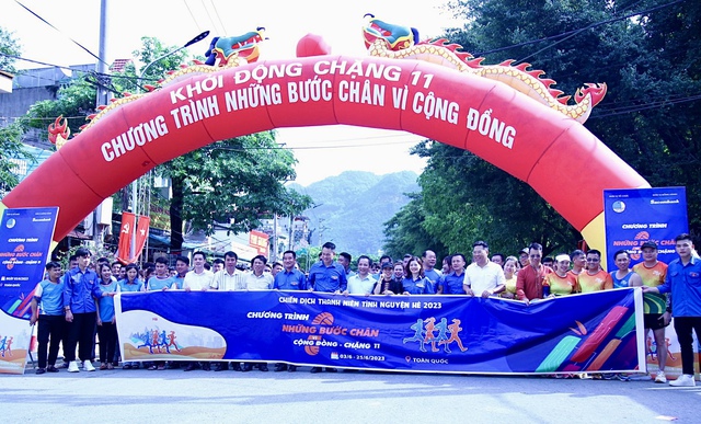  Tỉnh Hà Giang: Sacombank phát động chạy bộ gây quỹ xây nhà văn hóa cộng đồng Pu Péo   - Ảnh 3.