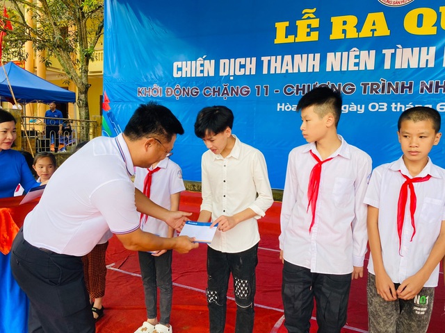  Tỉnh Hà Giang: Sacombank phát động chạy bộ gây quỹ xây nhà văn hóa cộng đồng Pu Péo   - Ảnh 2.