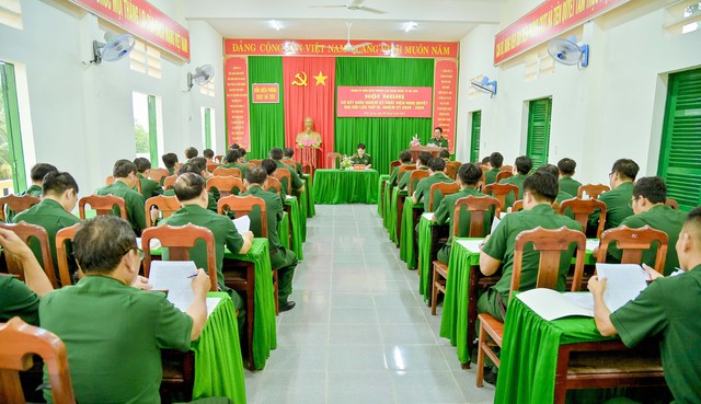 Quang cảnh Hội nghị giữa nhiệm kỳ tại đồn Biên phòng cửa khẩu Quốc tế Hà Tiên.