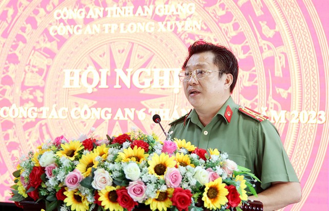 Đại tá Lâm Phước Nguyên, Giám đốc Công an tỉnh phát biểu chỉ đạo tại Hội nghị