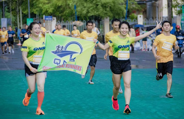 Những hình ảnh ấn tượng tại Giải Marathon Quốc tế “Vietcombank Mekong Delta” Hậu Giang lần thứ IV năm 2023 - Ảnh 21.