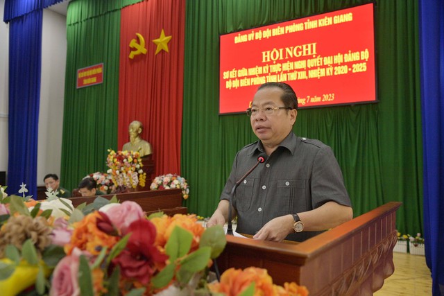 Ông Mai Văn Huỳnh - Phó Bí thư Thường trực Tỉnh ủy, Chủ tịch HĐND tỉnh phát biểu chỉ đạo hội nghị.