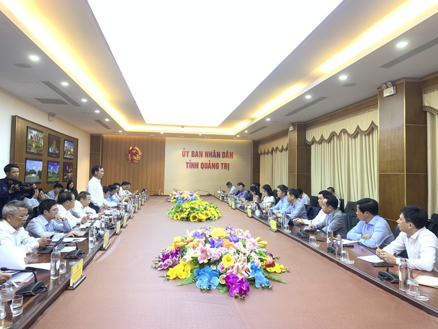 Quảng Trị: UBND tỉnh làm việc với Tổ hợp nhà đầu tư dự án Trung tâm Điện khí LNG Hải Lăng. - Ảnh 1.