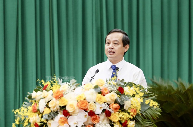 Thái Nguyên: Khai mạc Kỳ họp thứ Mười ba, HĐND tỉnh XIV nhiệm kỳ 2021-2026 - Ảnh 2.