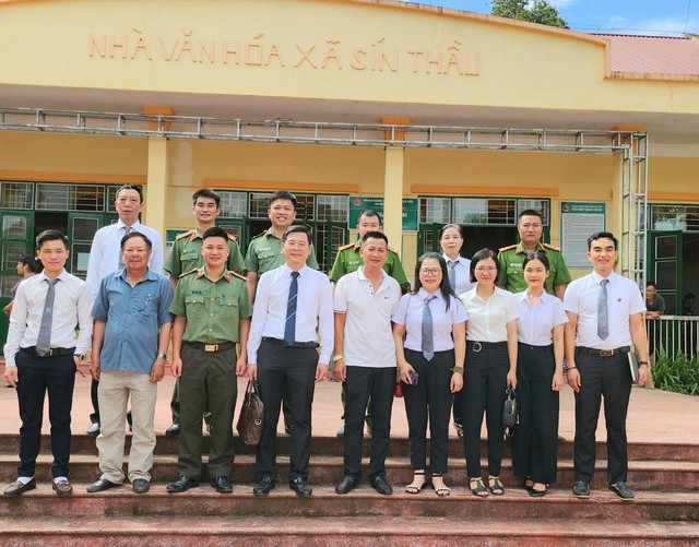 Đoàn Luật sư TP. Hà Nội tuyên truyền, phổ biến pháp luật tại tỉnh Điện Biên - Ảnh 2.