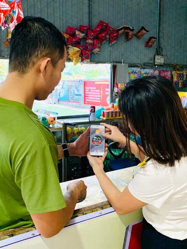 Ngành Thuế tỉnh Nghệ An: Đẩy mạnh triển khai ứng dụng eTax Mobile. - Ảnh 4.