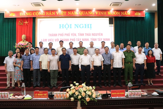 TP. Phổ Yên tiếp và làm việc với Đoàn công tác của Thành phố Tây Ninh - Ảnh 2.